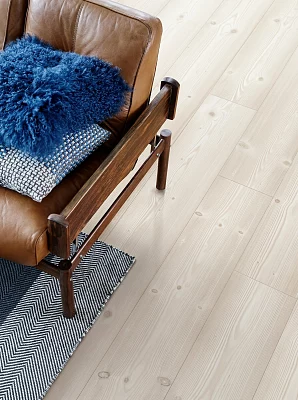 Ламинат Pergo Skara Pro L1251-03373 33 класс состаренная белая сосна толщина 9 мм 1380 мм*190 мм